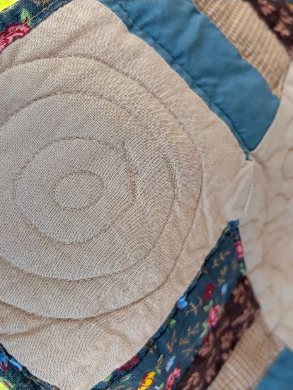 Vintage Pinewheel Star Quilt, 1980s Patchwork Quilt, 84x86”
